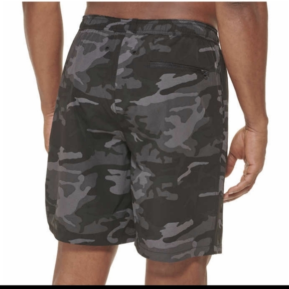 kirkland Signature Men's Swim Trunks Multicolor - Picture 7 of 8
